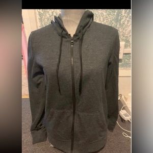⭐️ 3/$20.00 Victoria’s Secret hoodie